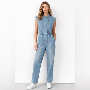 Circle of Trust Denim Utility Jumpsuit Light Wash Snap Front Elastic Size M NWT